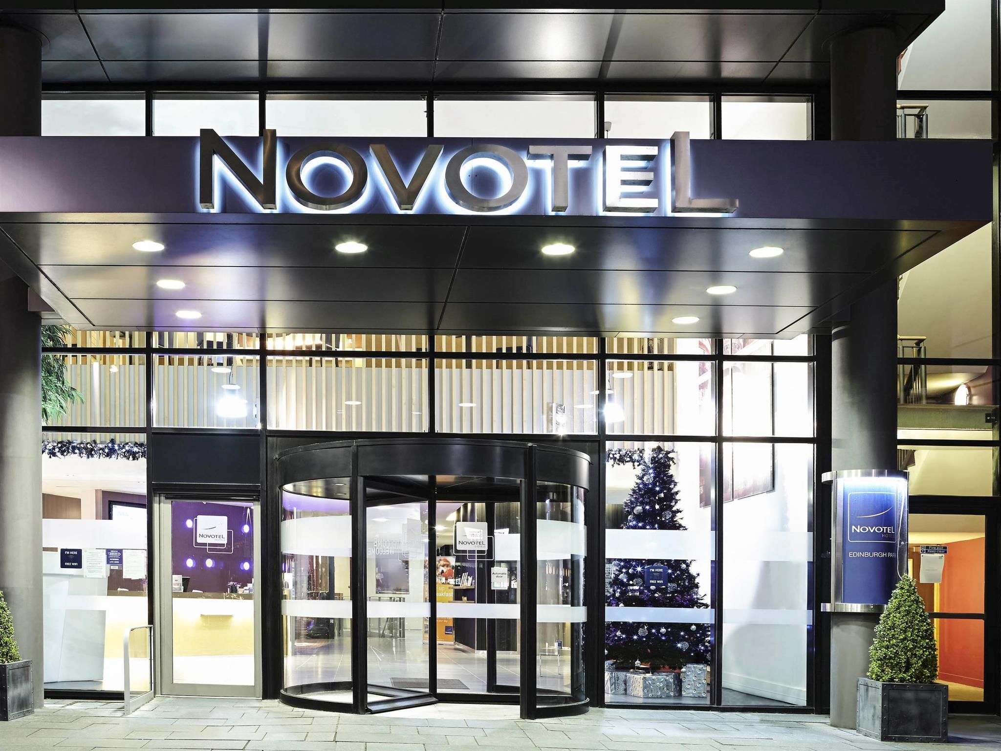 Novotel Edinburgh Park Exteriör bild